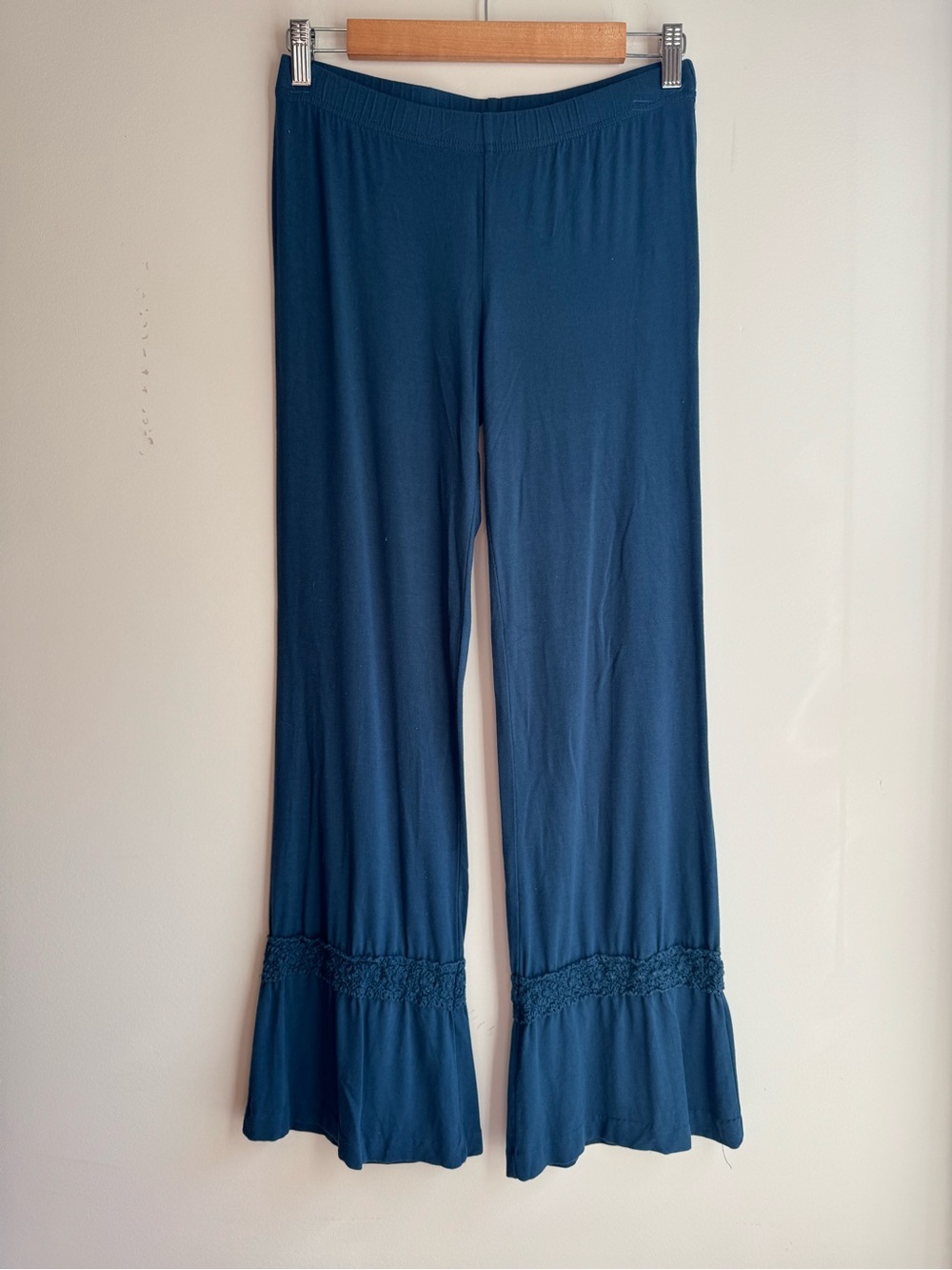 Forever 21 Navy Wide-Leg Ruffle Hem Pants
